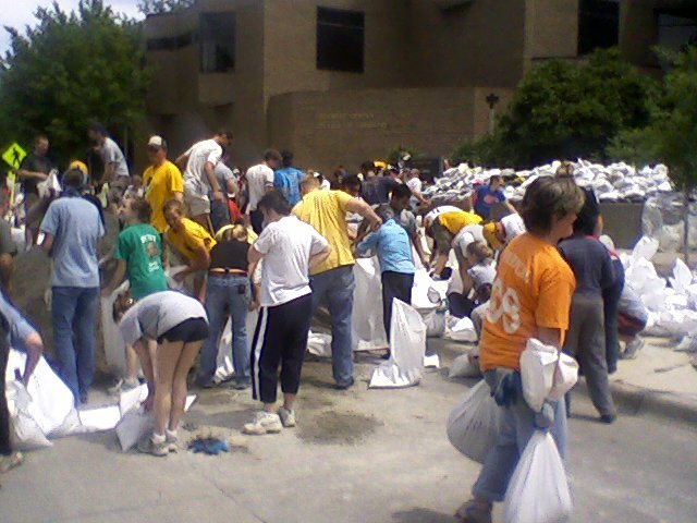 Hundred Volunteers Between fift