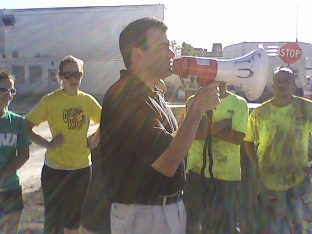 Megaphone Some city official te