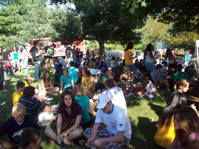 UI President's Block Party Pres